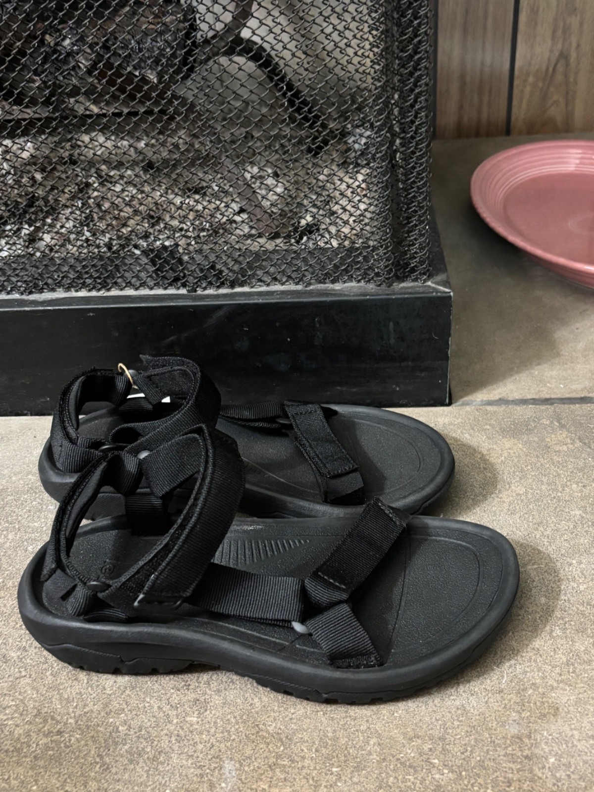 Teva Men’s Hurricane XLT Strappy Sandals NEW Gray/Black 15