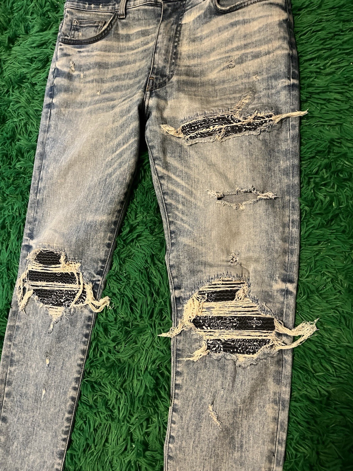 Amiri MX1 dirty indigo bandana patch jeans size 34