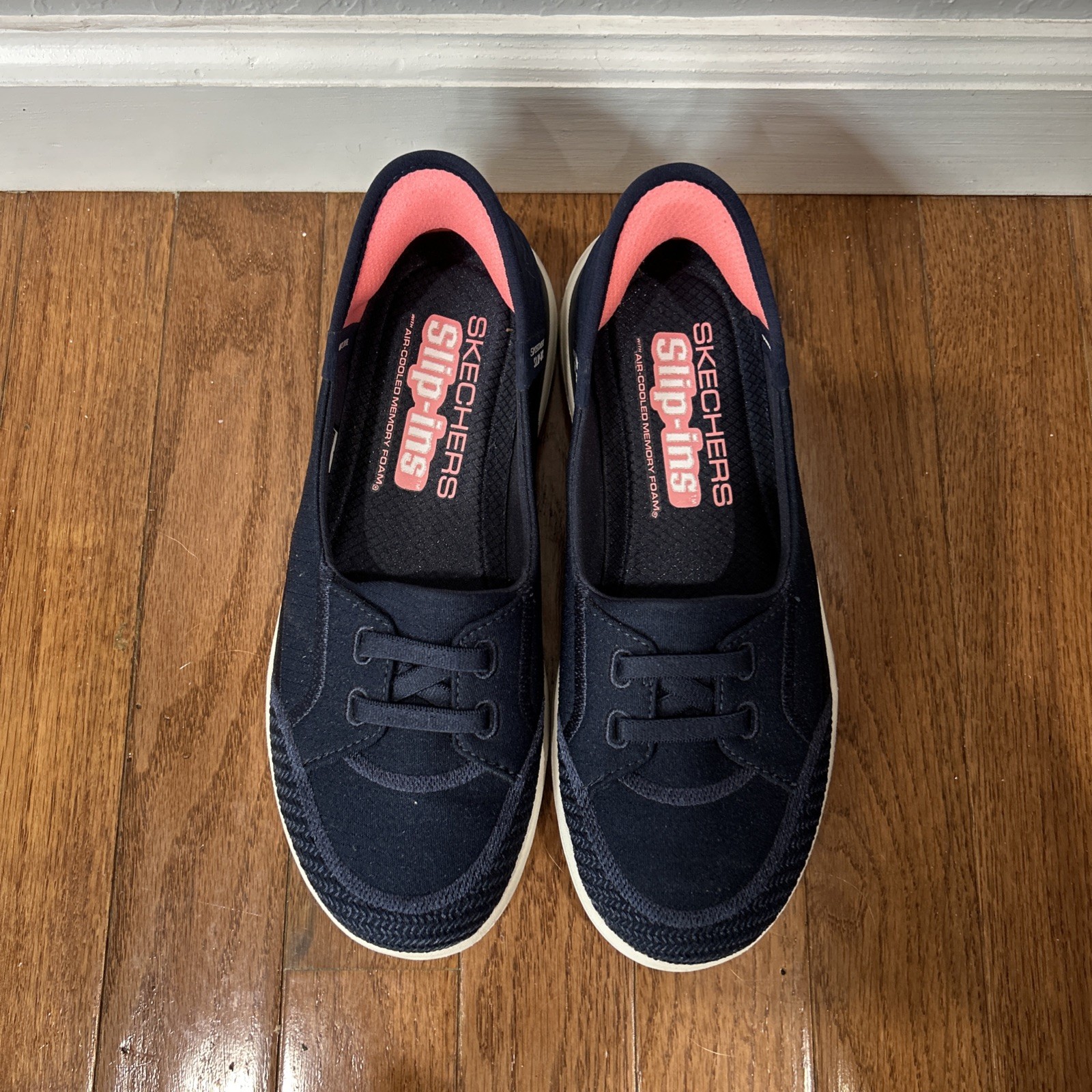 Skechers On The Go Flex Top Notch Slip Ins Shoes Women’s Size 5.5 Navy Blue