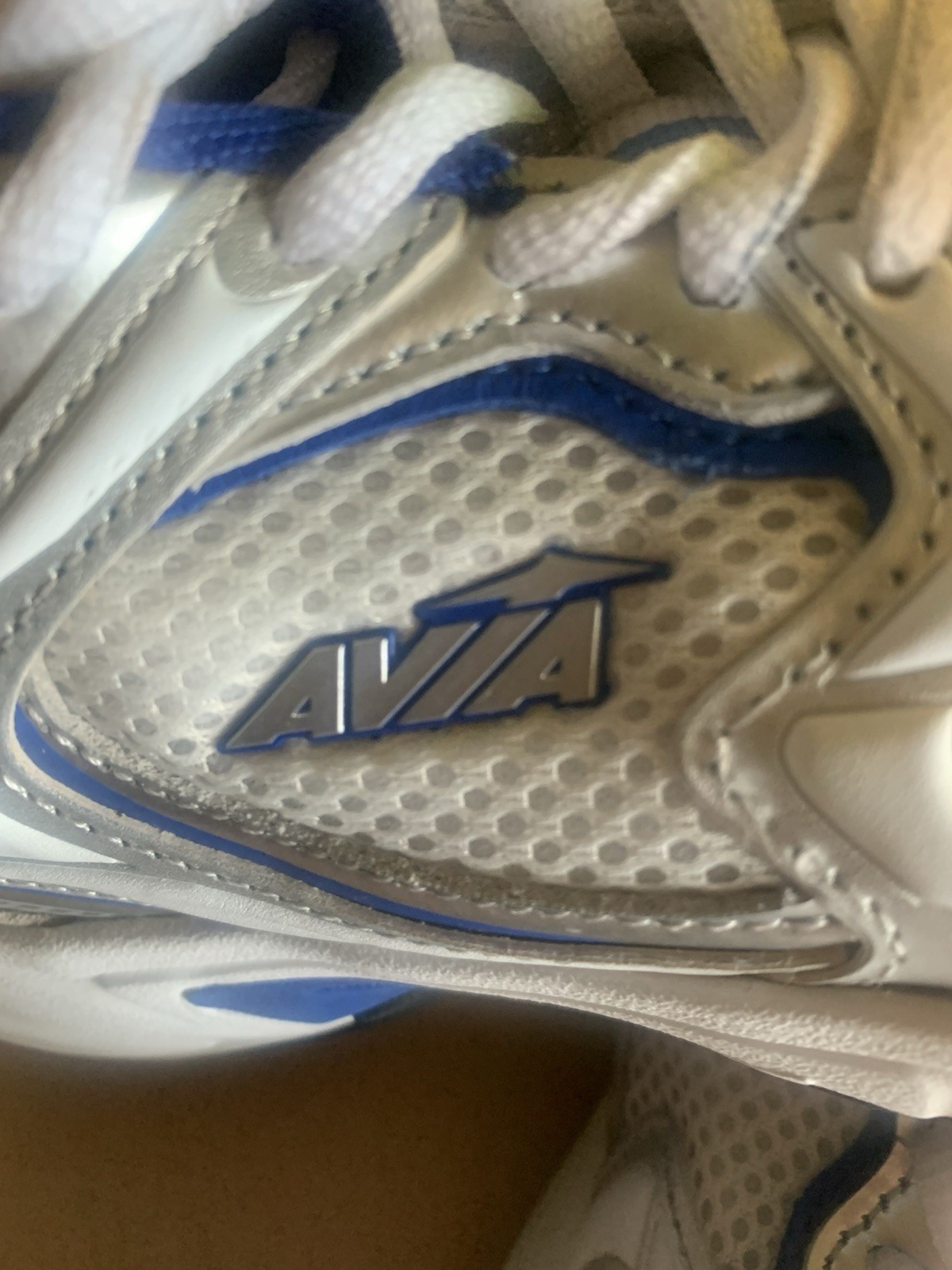 AVIA 5000 PERFORMANCE CONTROL WHITE/BLUE/SILVER SNEAKERS SIZE 7 1/2