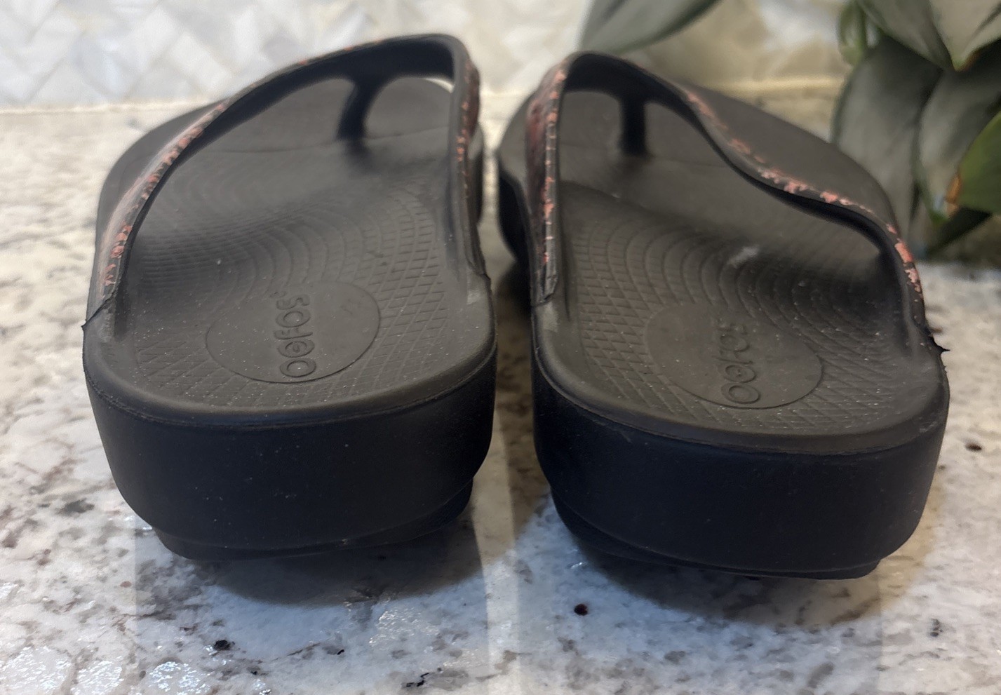 OOFOS OOlala Ltd Edition Bellini Splash Recovery Flip Flop Thong Sandal Women 10