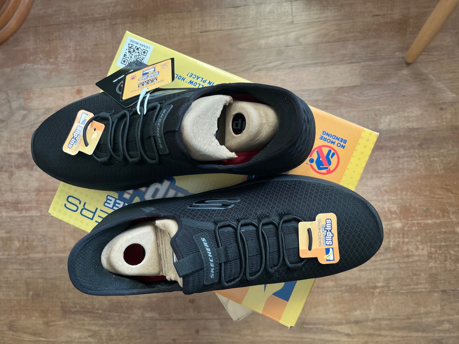 Brand NEW – In Box – Skechers Men’s Summits Sr Colsin Work Sneakers Black