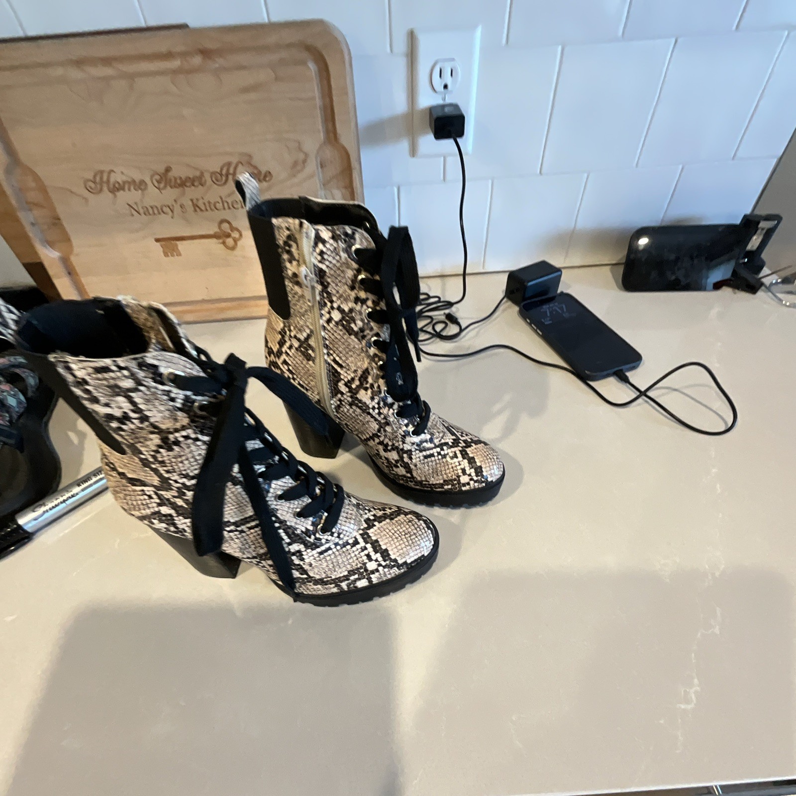 Steve Madden Women’s Snake Print Leather Ankle Bootie Lace-Up Zip Round Toe 7