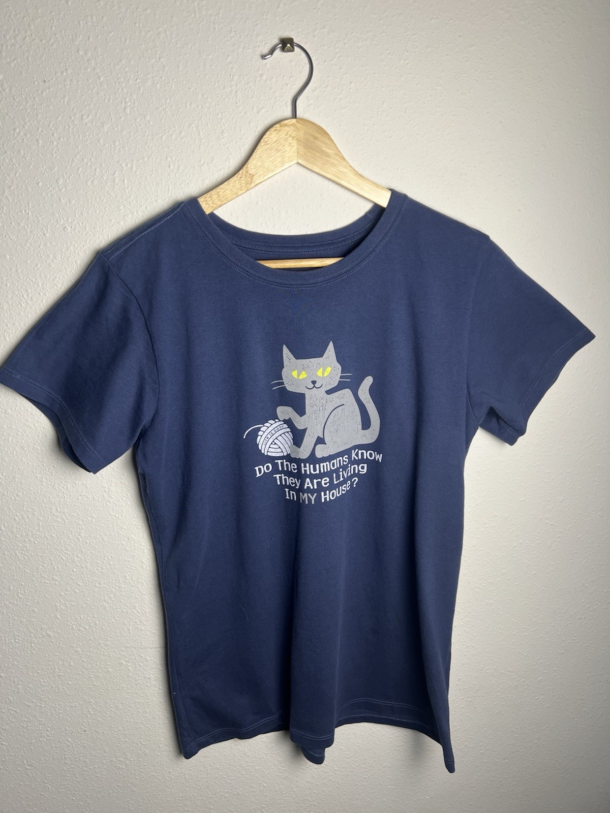 Life is Good Women’s Blue Crusher Tee Cat Graphic Crew Neck Short Sleeve Sz S