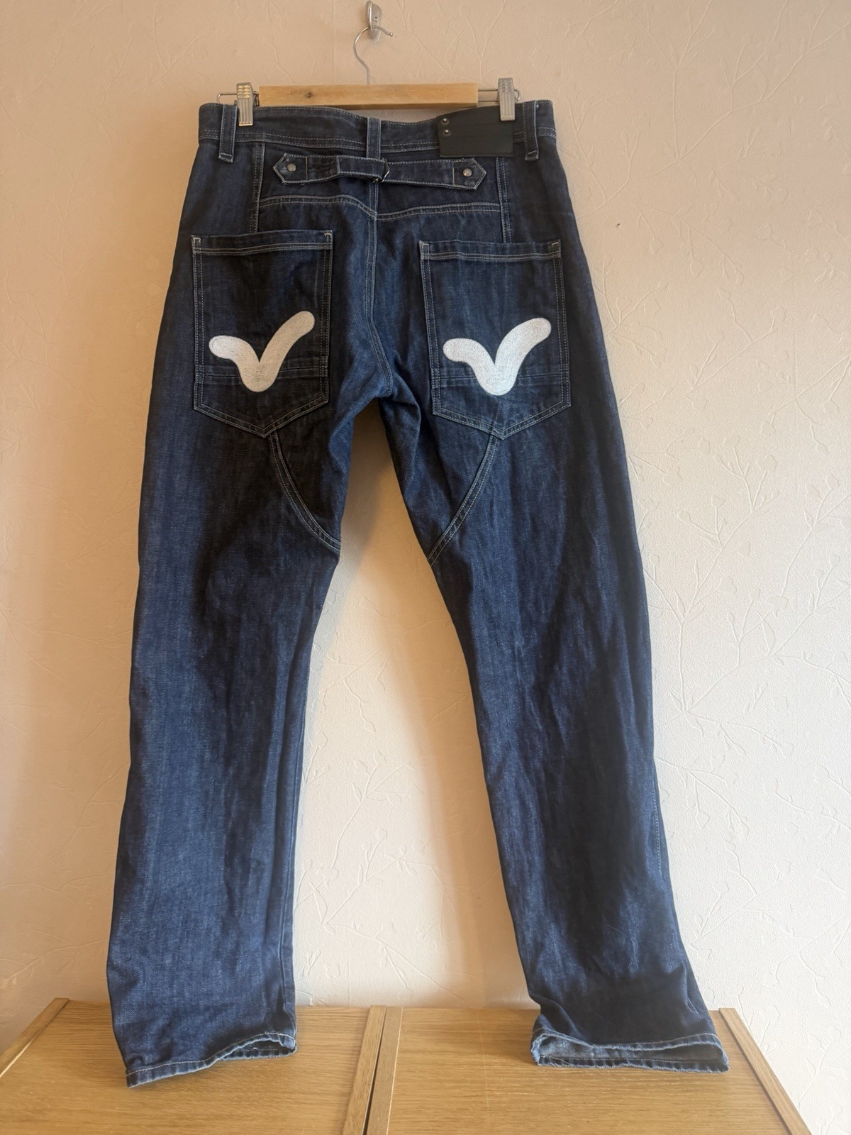 Voi Shearer Raw Y2K Back Pocket Print Button Fly Jeans W34 L34 (LB)