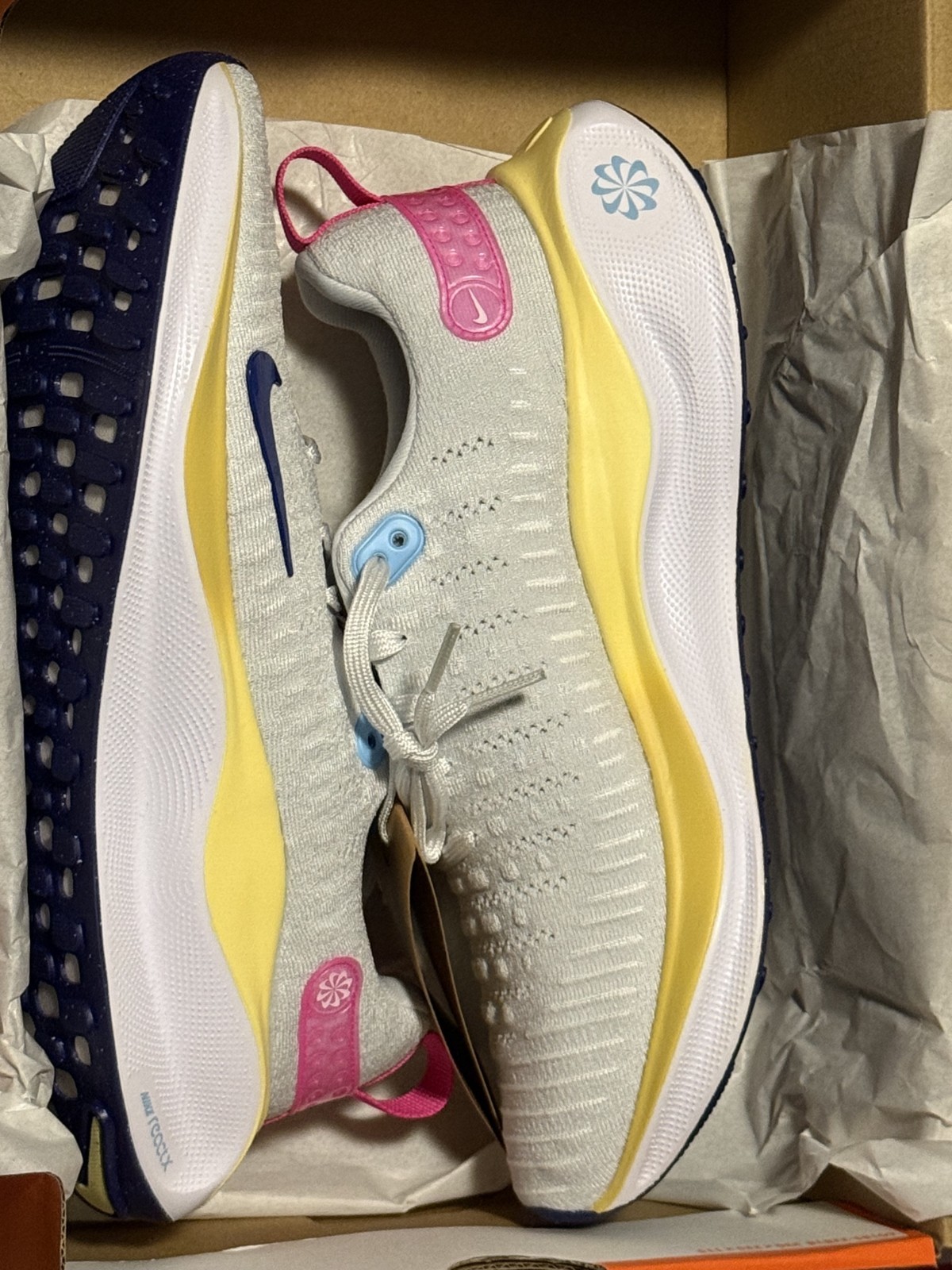 Nike Women’s ReactX Infinity Run 4 Running Shoes Photon Dust Royal Pink SZ 10 US
