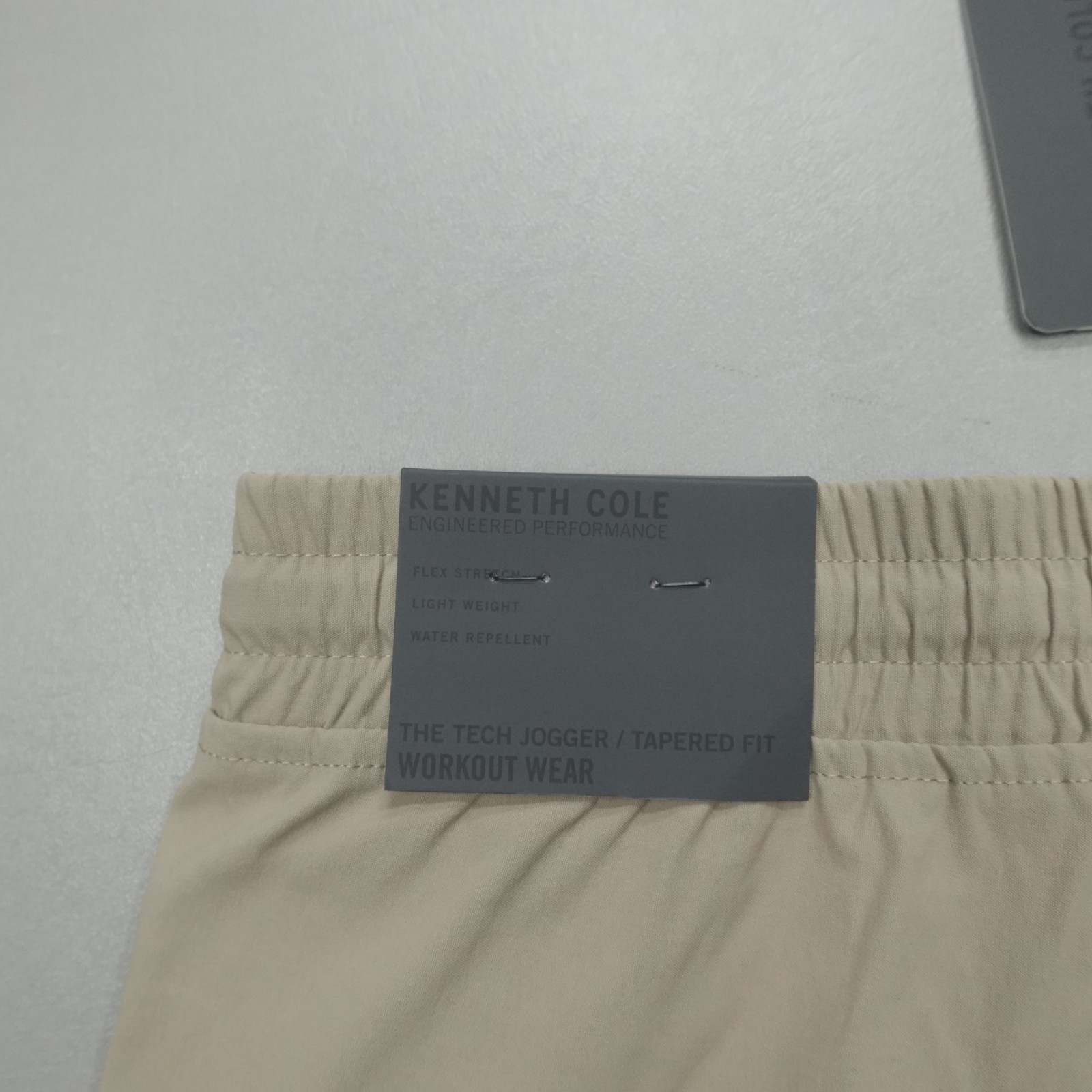 Kenneth Cole Active Men Cargo Joggers Lightweight Stretch Water Repellent Gravel