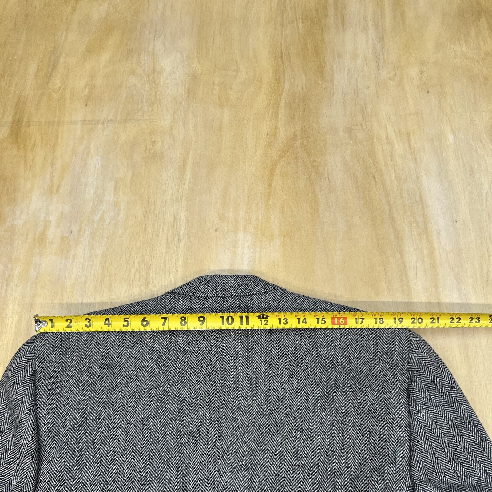 VTG Hart Schaffner Marx Tweed Blazer Sport Coat Mens 40R Wool Herringbone Gray