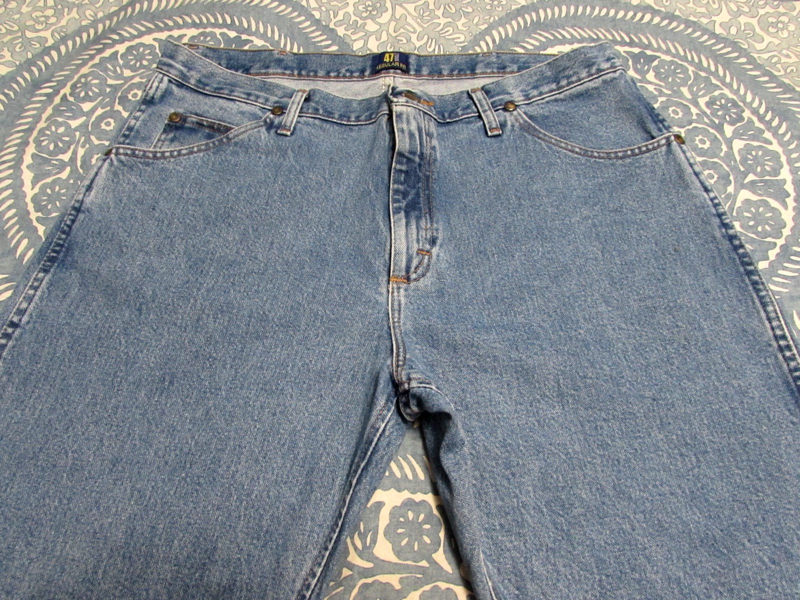 VTG Wrangler 47MWZ Jeans Men 37×31 Blue Denim Light Wash Cowboy Cut US Fabric