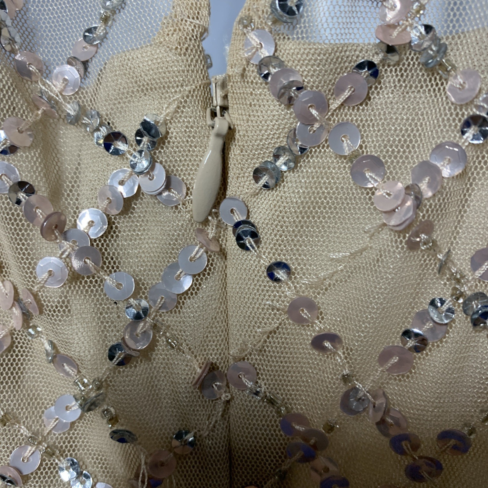 Adrianna Papell Short Sleeve Grid Beaded Gown with Intricate Beading Size 4