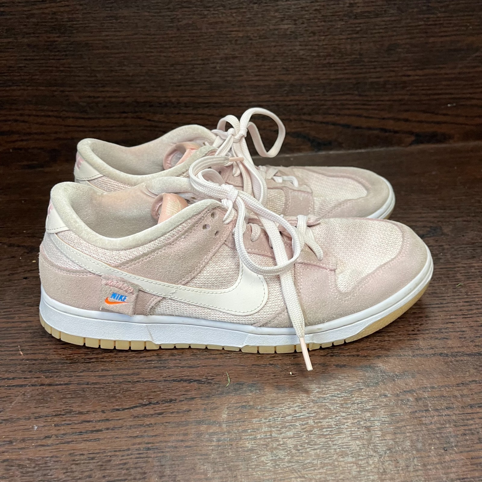 Nike Dunk Low SE “Teddy Bear” Women’s Size 10.5 Light Pink Sneakers DZ5318-640
