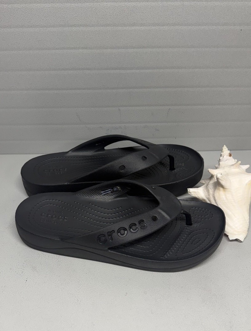 EXCELLENT CONDTN-CROCS Baya II Flip Flops Slide Sandals Black Size 7 ($40)