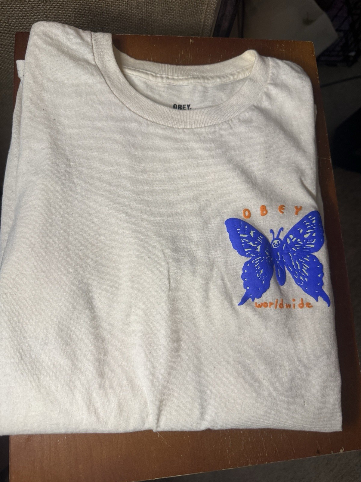 OBEY Clothing “Social Butterfly” Y2k T-Shirt Size Small