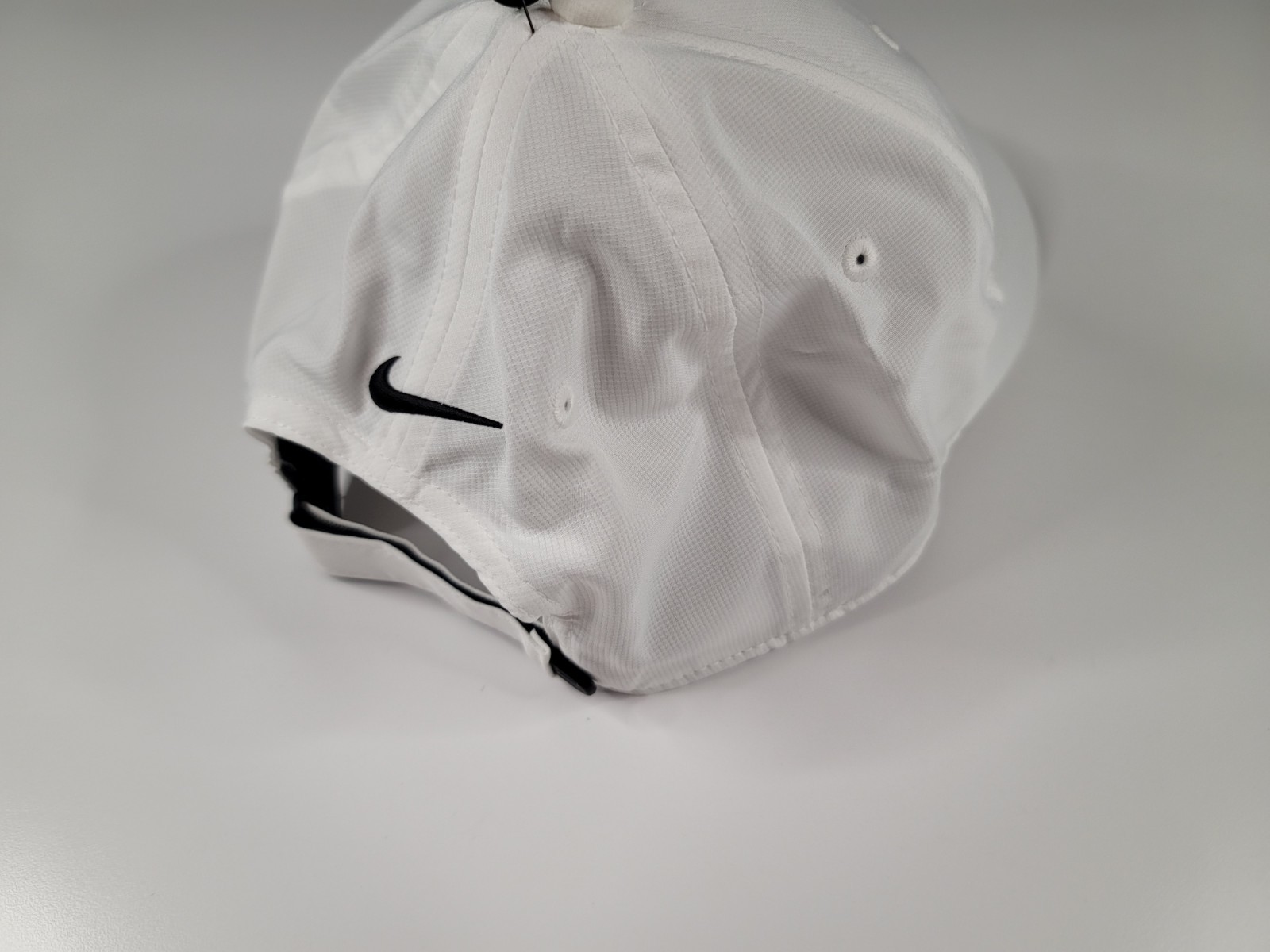 Nike Men’s Golf Hat White Legacy91 Adjustable Strap New