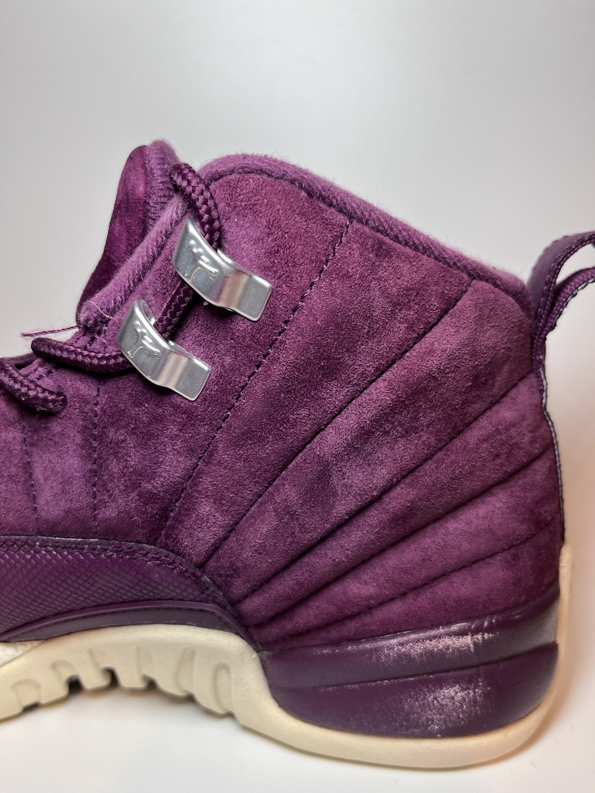 JORDAN RETRO 12 BORDEAUX SIZE 7Y 153265-617