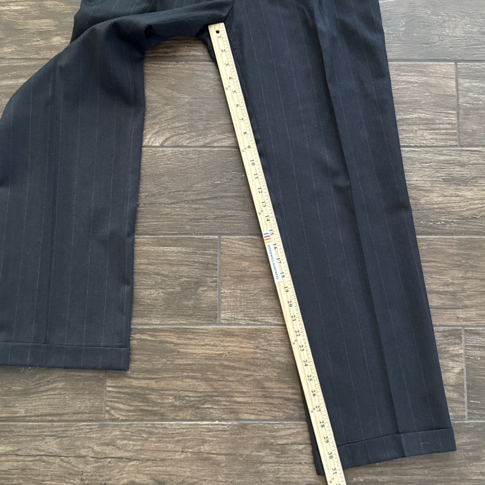 Hickey Freeman Suit Men 42R 32×31 Wool Gray Pinstripe Pleated Cuffed USA