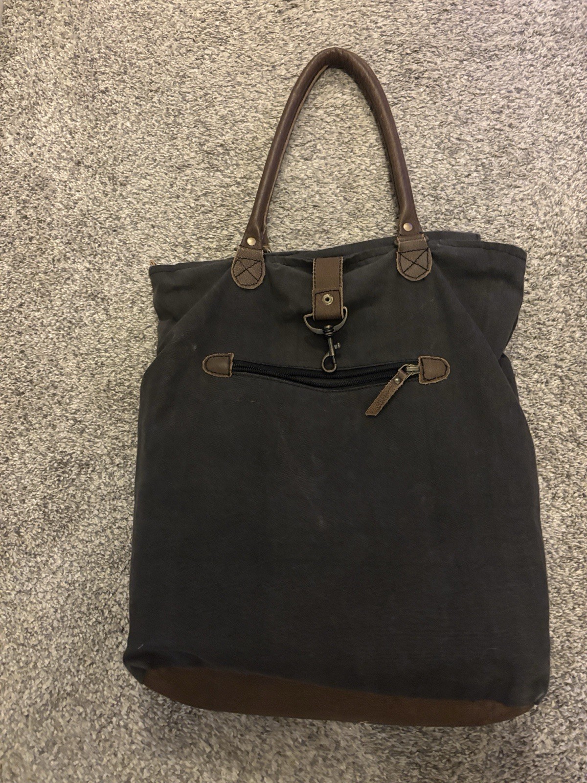 Black Women’s Tote Bag Zip Top Star Applique Brown Leather Double Handles