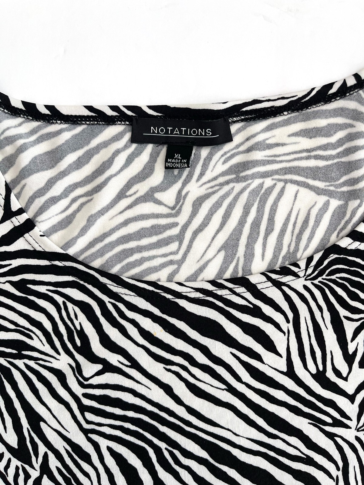 Notations XL Zebra Print Blouse Black White Scoop Neck Stretch Short Sleeve Top