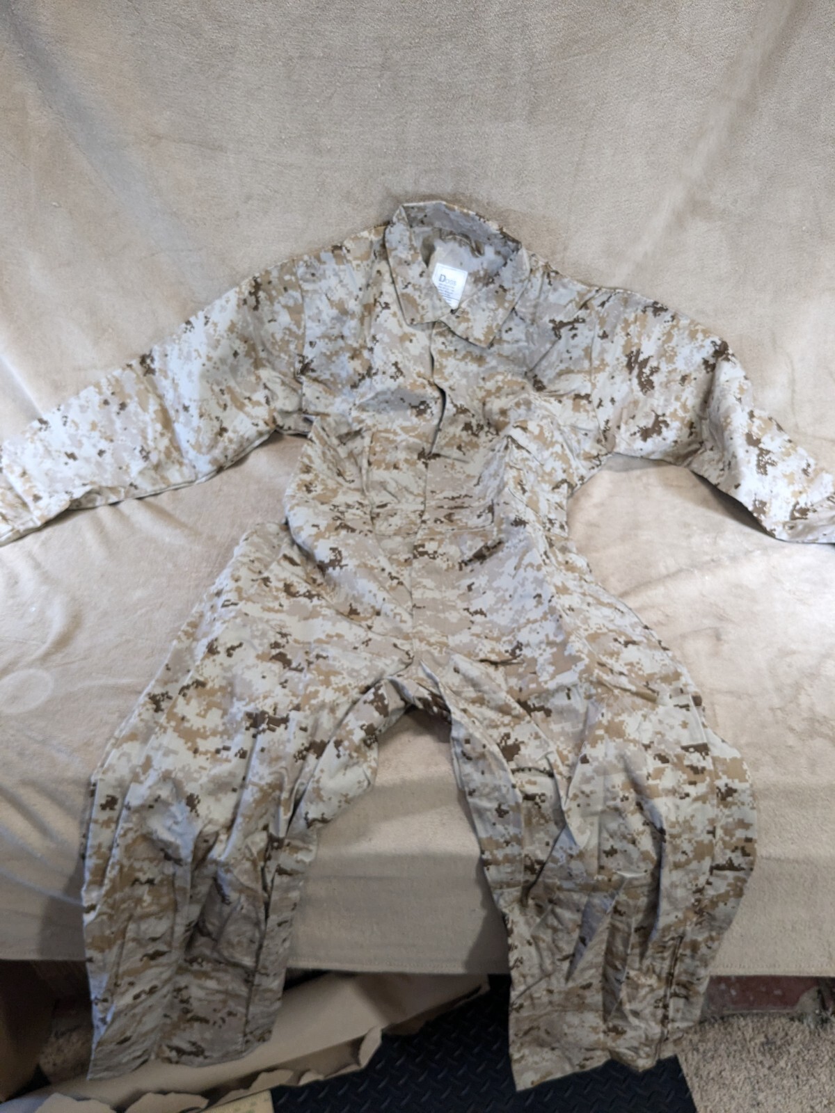 DOGS USMC Desert Camo Coveralls Large Regular Marine Military