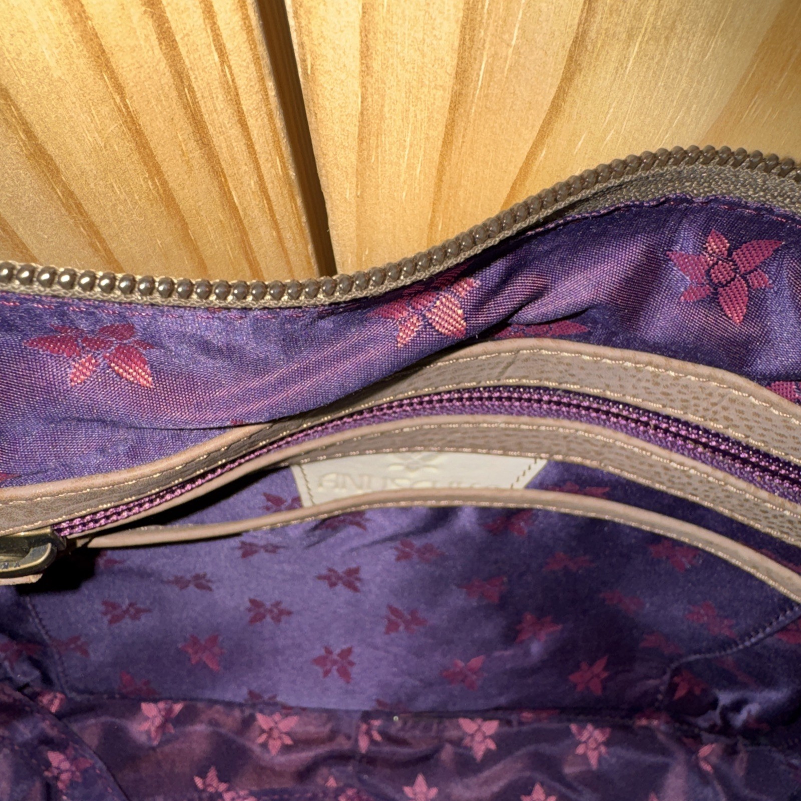 Anuschka GENTLE GIANT Elephant Convertible Purse 12.75″x9.75″x2″ Painted Leather