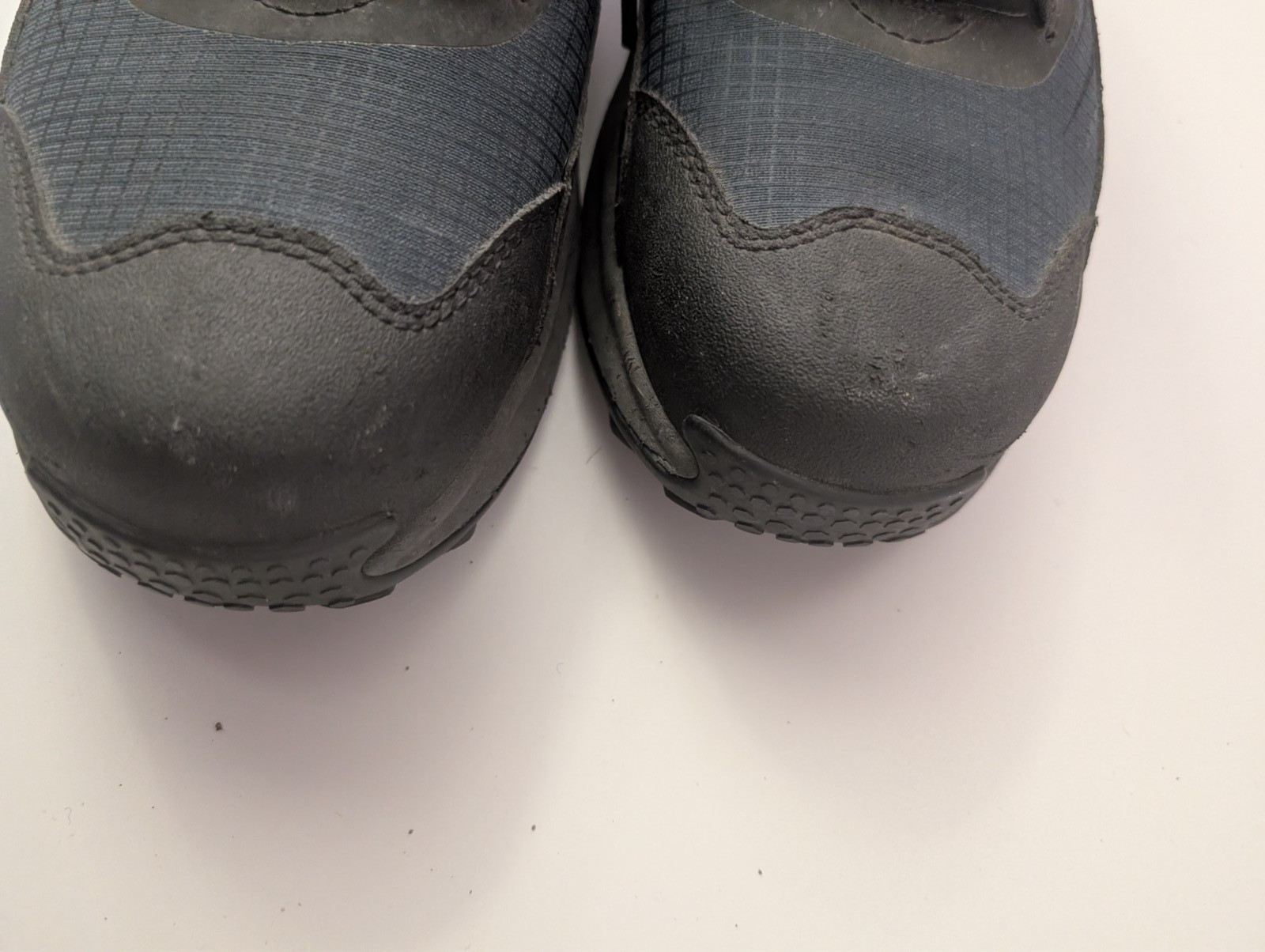 Ariat Men’s Outpace Shift Mid Composite Toe Work Shoes 13D Black EH SR 10050844