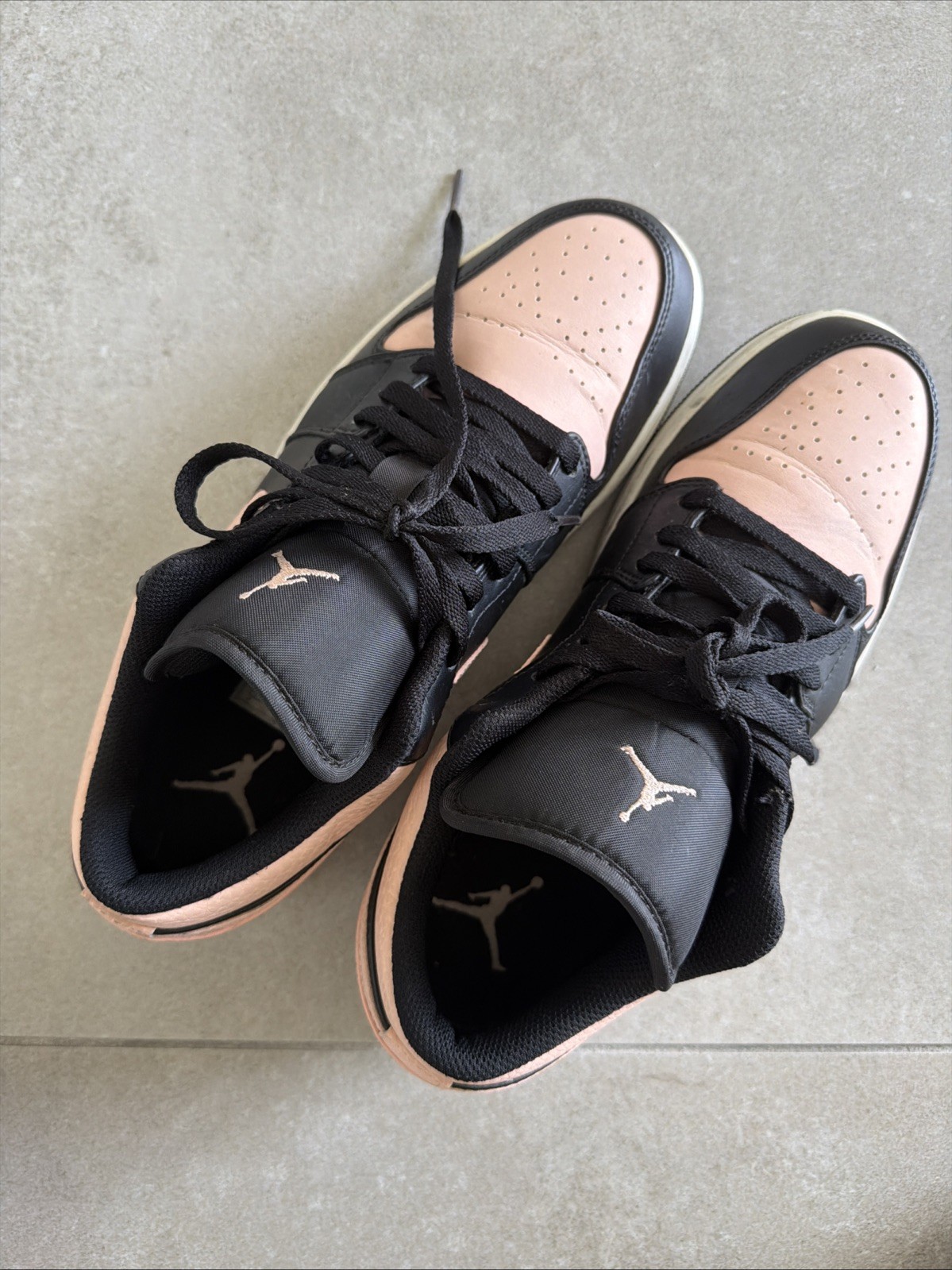 Nike Air Jordan 1 Low Men 10 Black Upper With Crimson Tint (Salmon Pink)