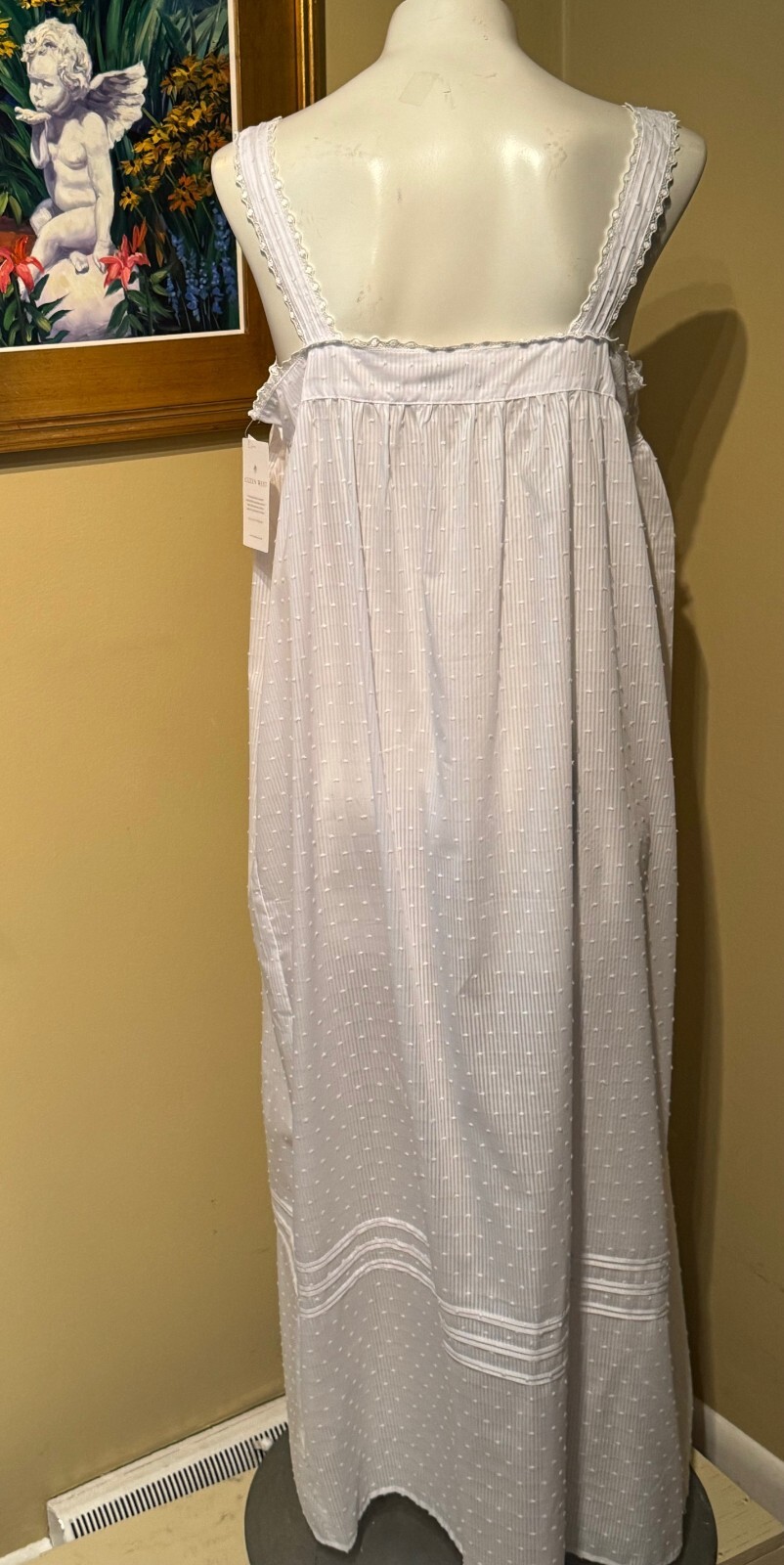 EILEEN WEST E5625044 ~ WHITE ~ SLEEVELESS CLIP DOT BALLET NIGHTGOWN ~ MEDIUM