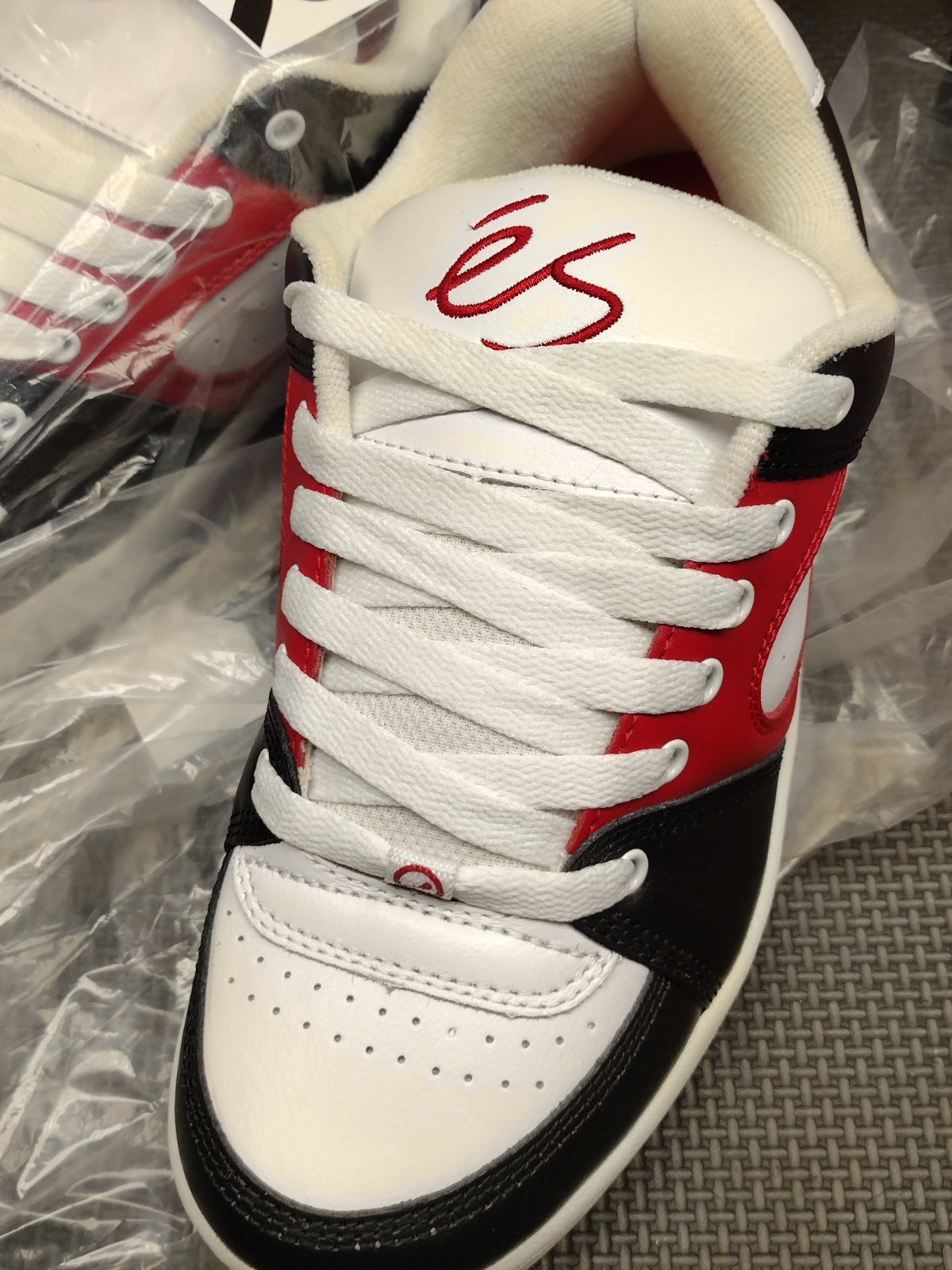 Es Accel OG Black/White/Red skate shoes SIZE IN PICTURES SALES SAMPLE NEW