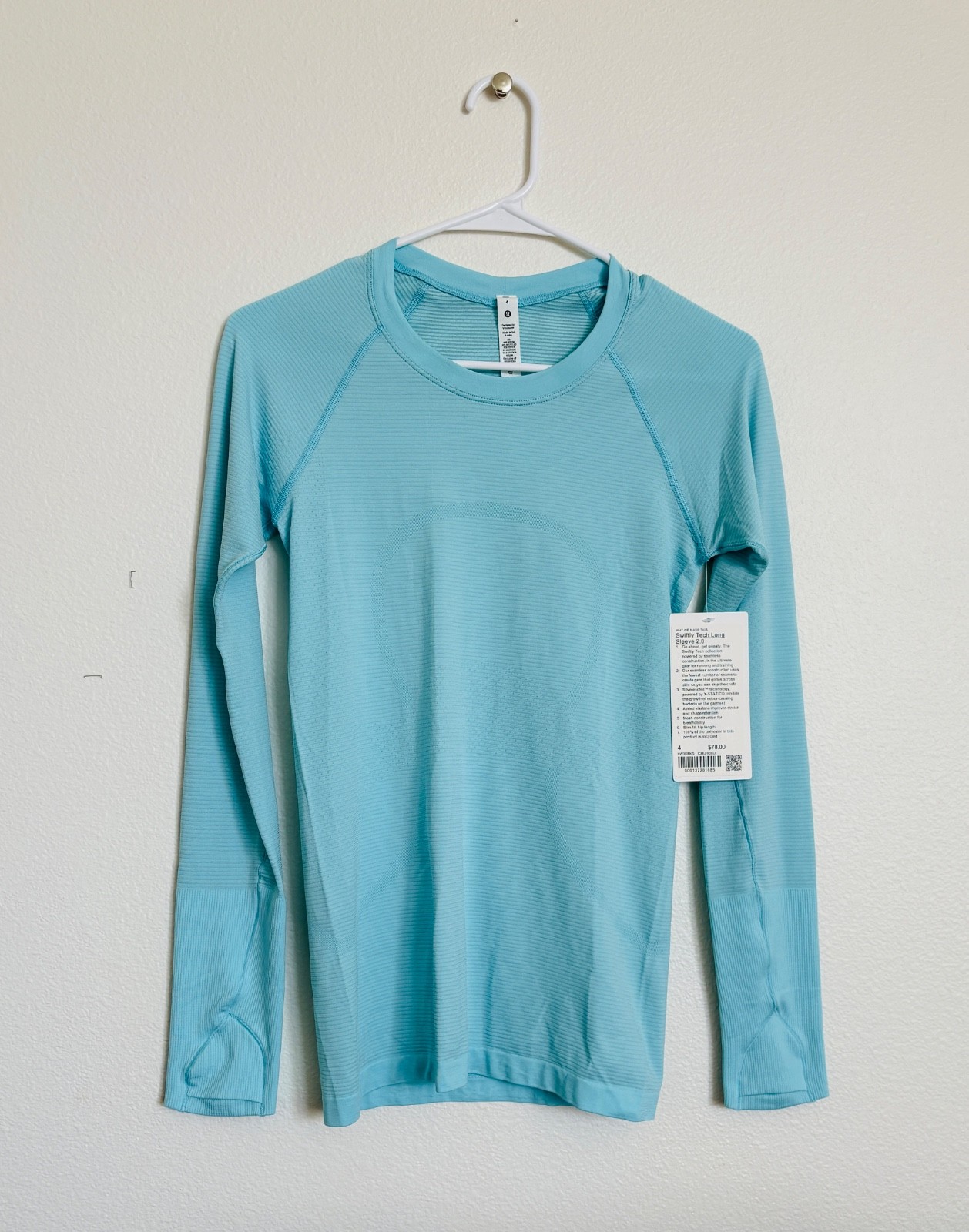 NWT sz4 Lululemon Swiftly Tech 2.0 Long Sleeve Icing Blue light blue