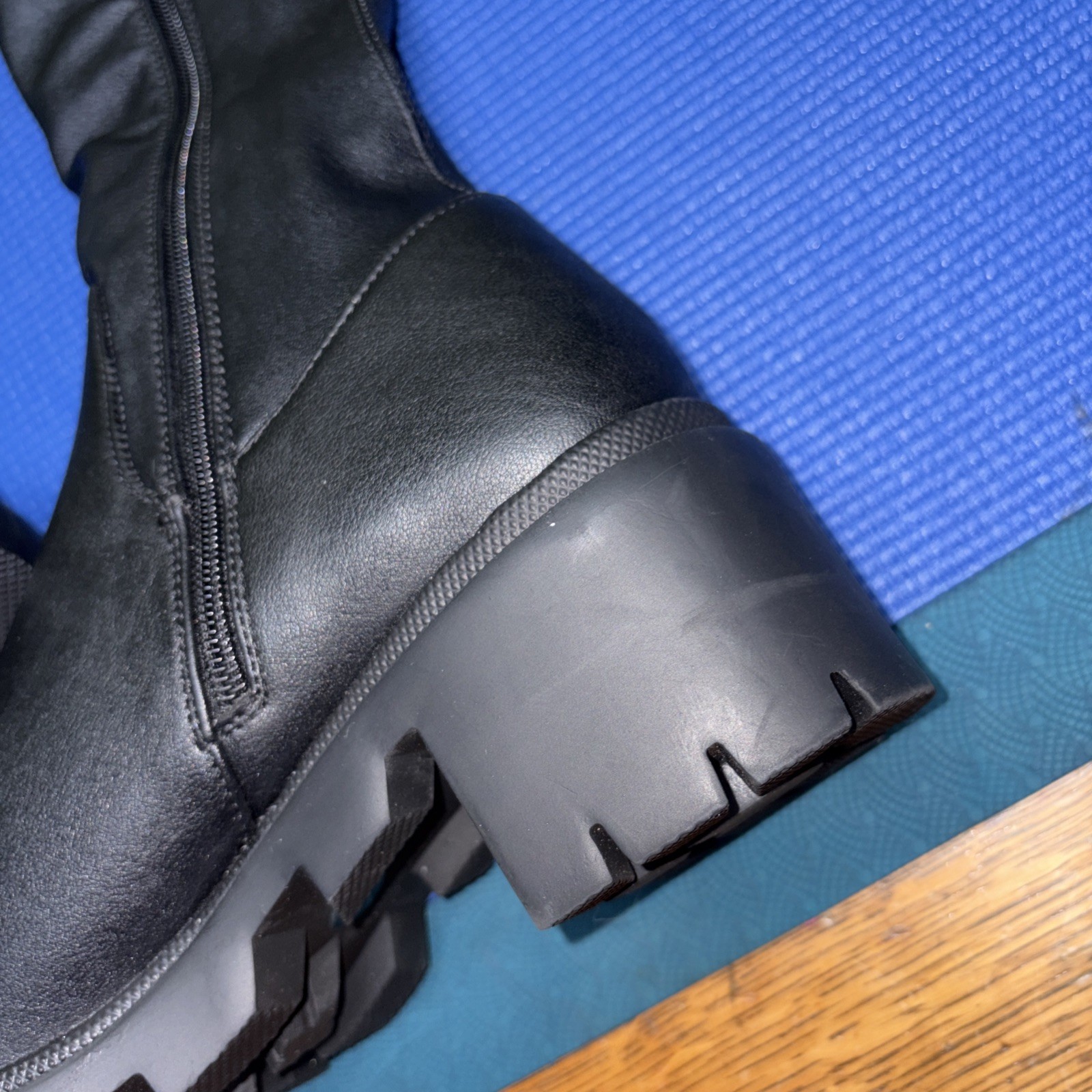 Steve Madden Women’s Aberdeen Lug Sole Platform Knee High Tall Boot Size 9M