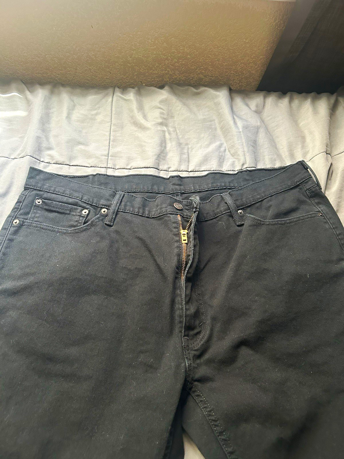 Levi’s Men’s Athletic Taper Dark Wash Black Denim Jeans Mid Rise 5-Pocket