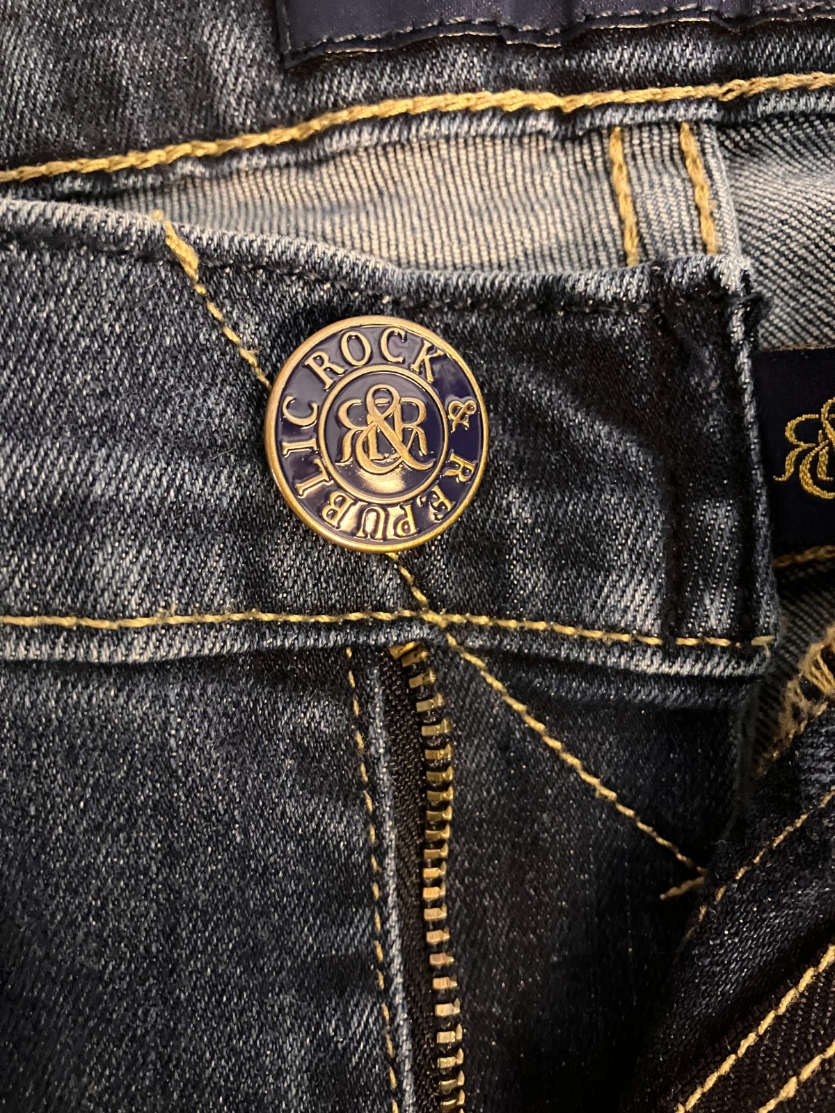 Rock & Republic Stone Washed Mid Rise Blue Cotton Denim Jeans Size 4 EC!