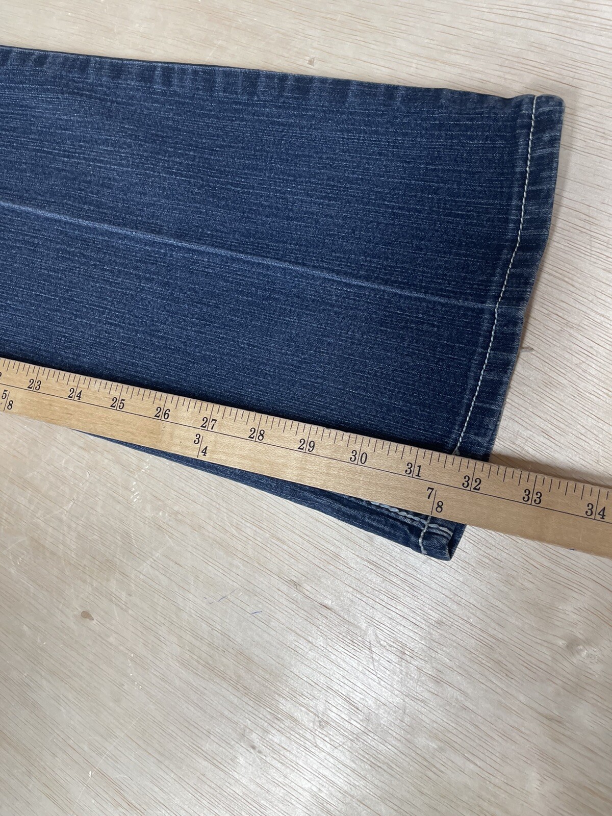 Krystal Jeans Womens Size 11 Approx 33×32 Straight Leg Mid Rise Bling Pockets