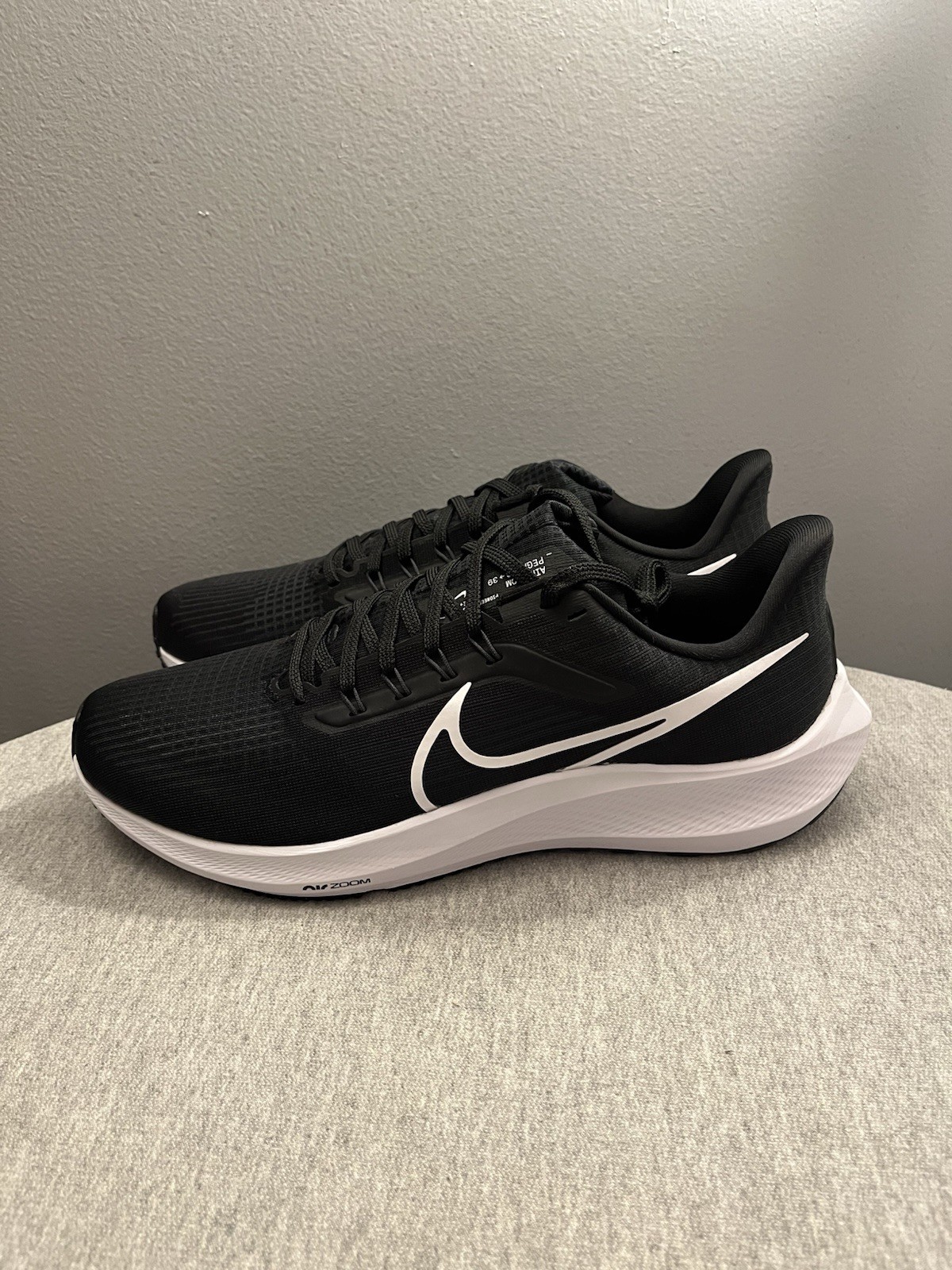 Nike Air Zoom Pegasus 39 Black White Running Men’s Shoe Size 10 DH4071-001