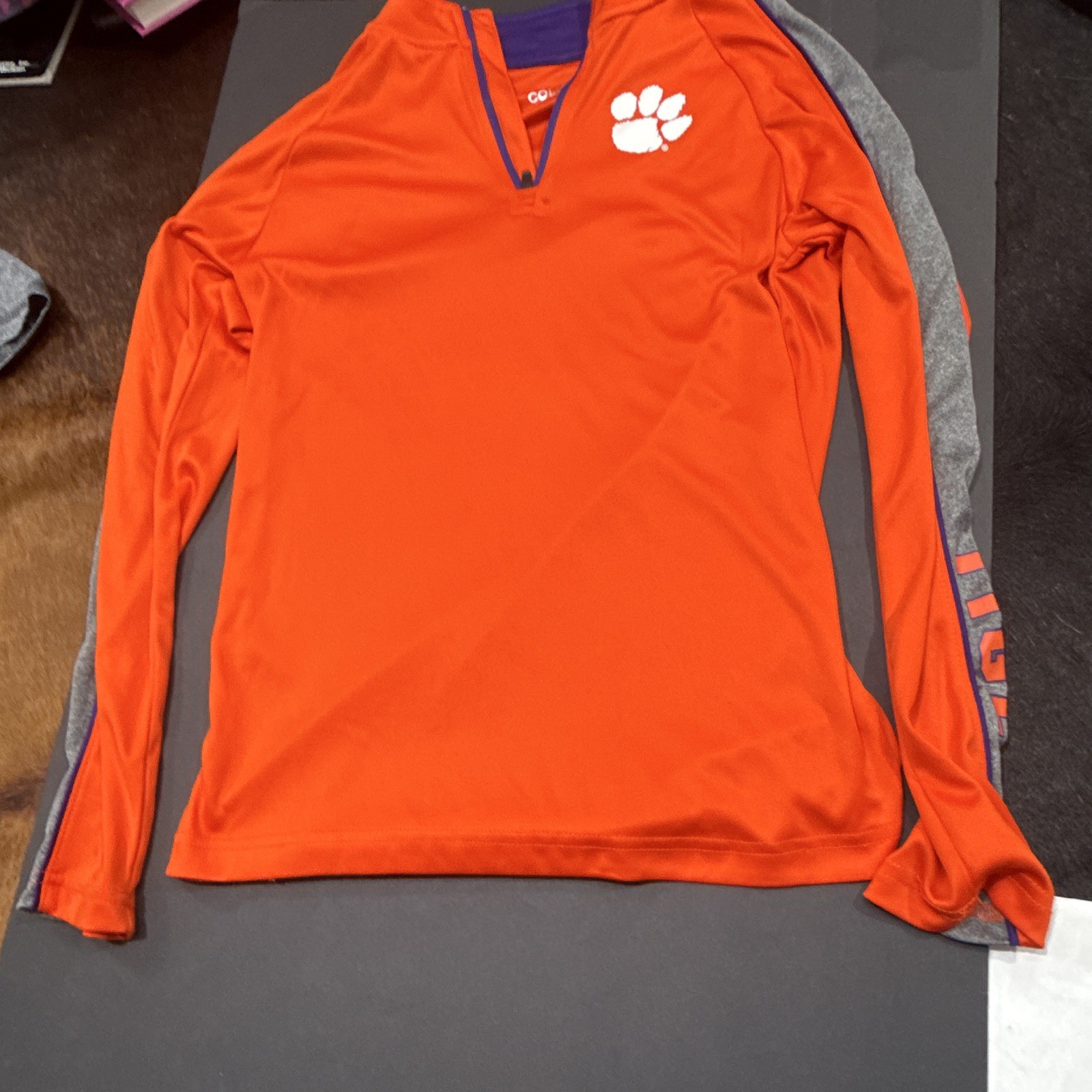 Colosseum Boys Youth M (12-14) Orange/Gray 1/4 Zip Mock Neck Tigers Shirt