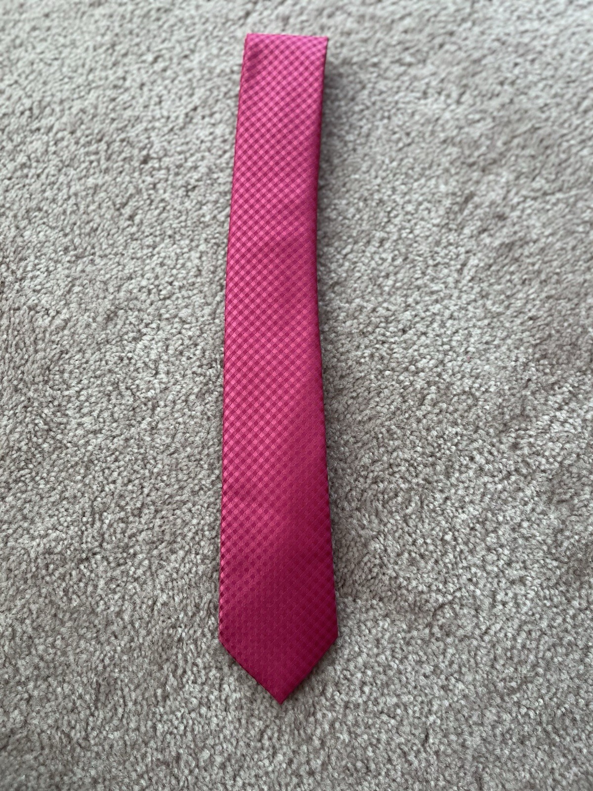 Geoffrey Beene Men’s Polyester Tie Hot Pink, Solid, 58×3.25 Inches