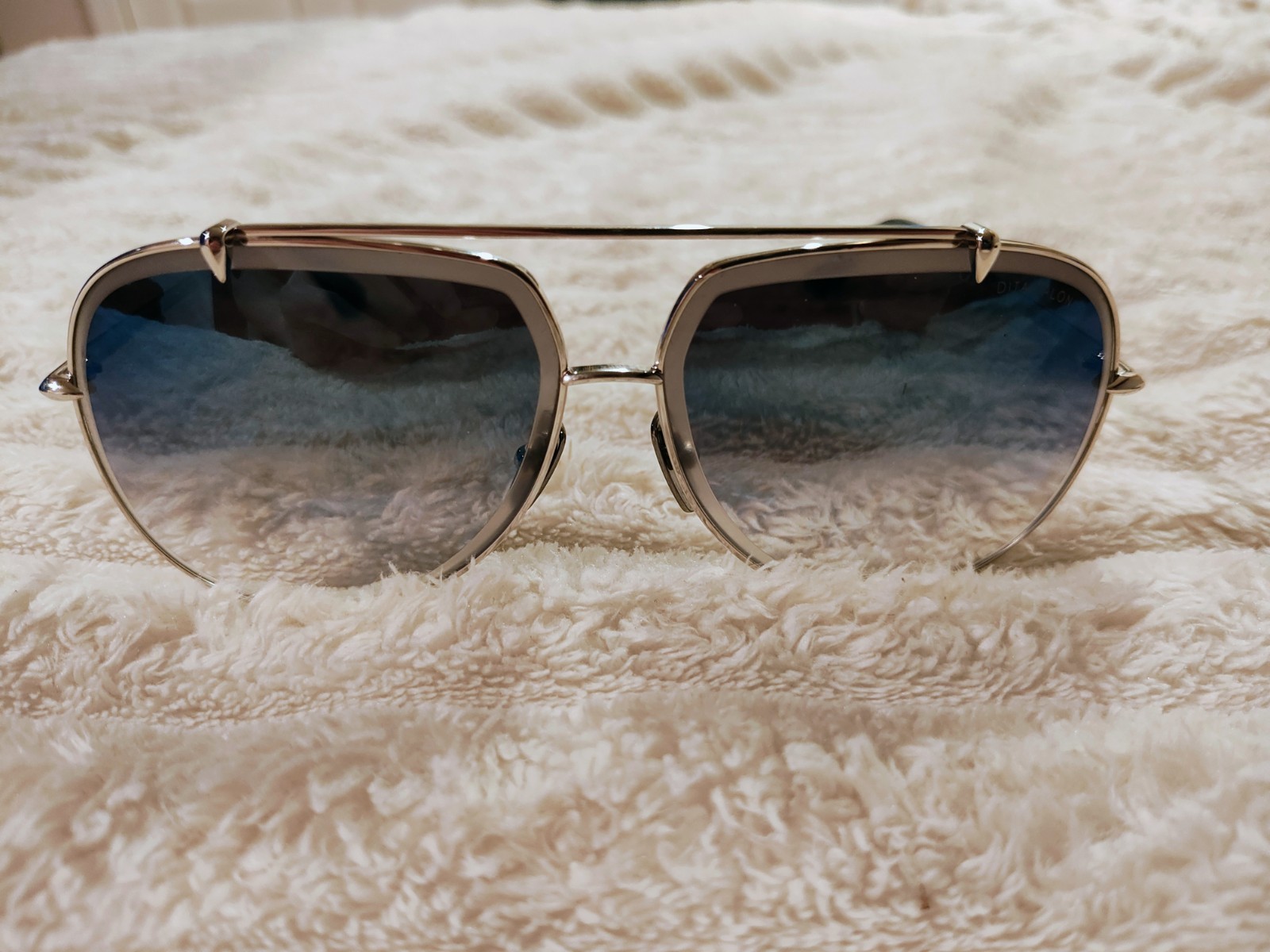 DITA TALON 23007-E-SLV-62 AVIATOR SUNGLASSES SILVER FRAME BLUE GRADIENT LENSES