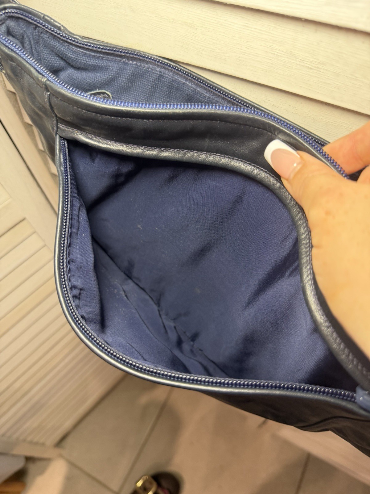 Vintage Italian Leather Navy Zip Half Moon Crossbody Bag Enny