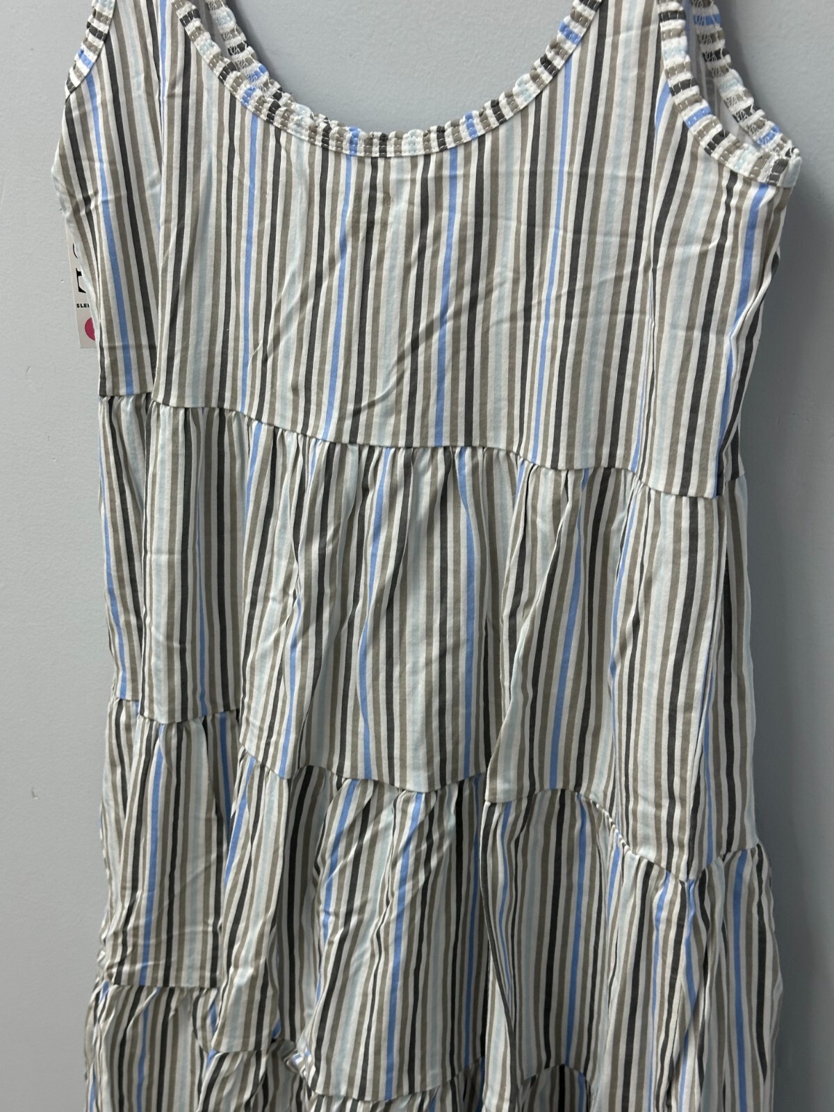 HUE White Gray Blue Striped Tiered Short Sleeveless Nightgown Women’s Size Small