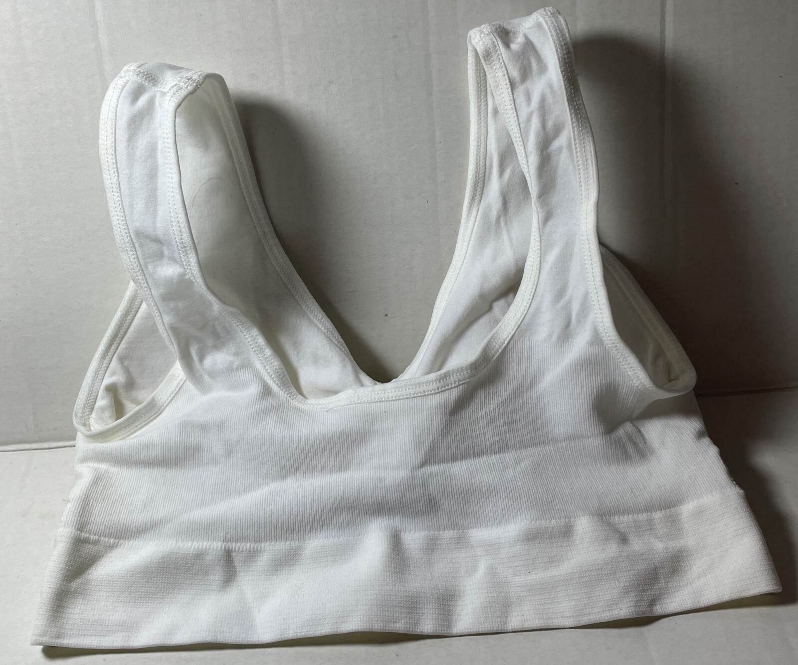 Genie Style Bra XL-1X White Nylon Spandex Removable Pad Shape wear Seamless Bra