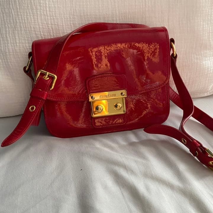 Miu Miu Bright Red Enamel Shoulder Bag Gold Hardware Adjustable Strap Authentic
