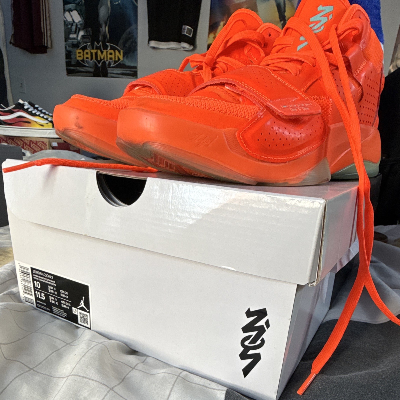Jordan Zion 2 Men’s Orange Mid Top Basketball Sneakers Lace Up DO8990-800