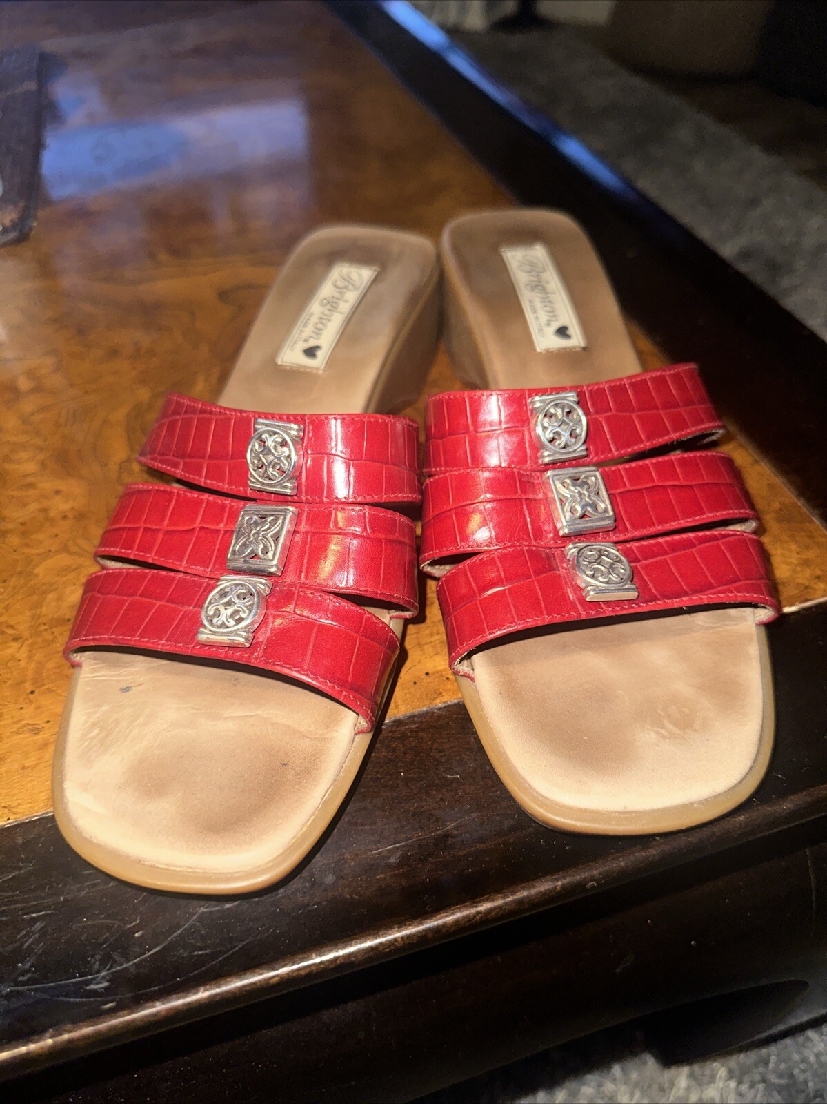 Brighton Brandy Red Croc Leather Slip On Strappy Sandals W Metal Attachments 9 M