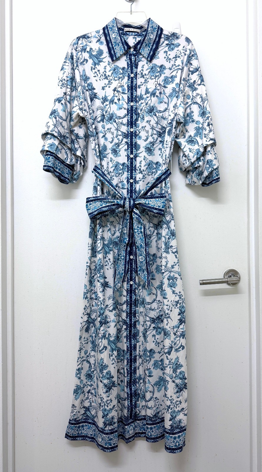 Alice + Olivia Tanika Je L’adore Spring Sky Maxi Shirt Dress Blue Floral Belt S