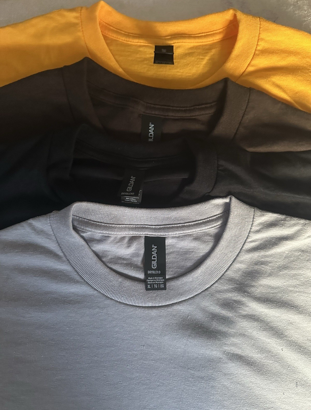 Gildan Men’s XL Gray Black Brown Yellow Cotton Crew Neck T-Shirts(4pack)