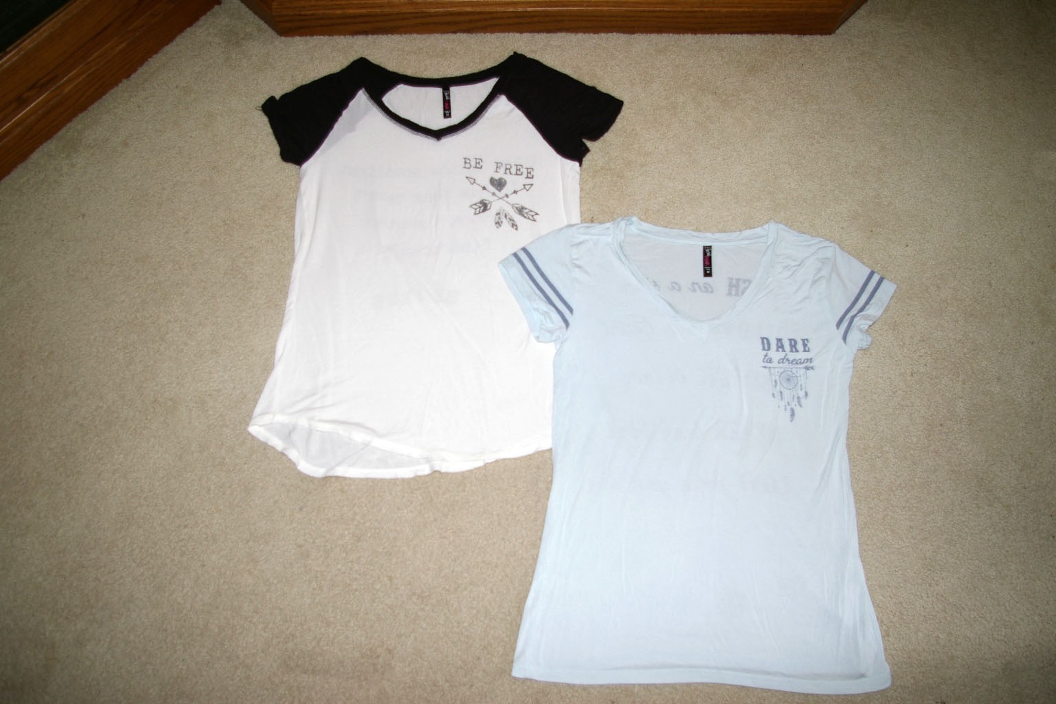 Electric Pink Positive Graphics T-Shirts Juniors M Be Free/Dare to Dream 2-Pc