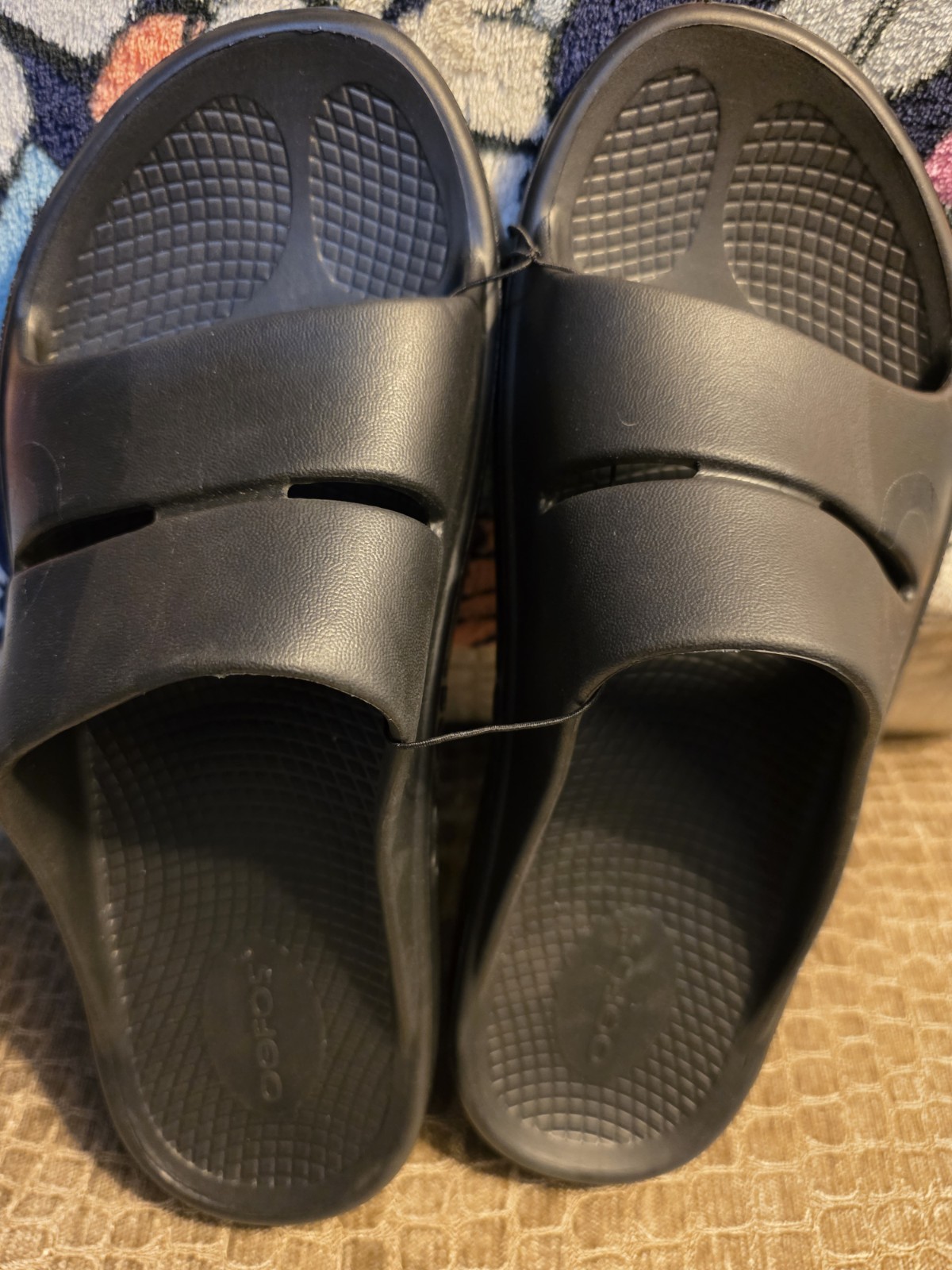 OOFOS Black Slide Sandals W10 M8 EU 41
