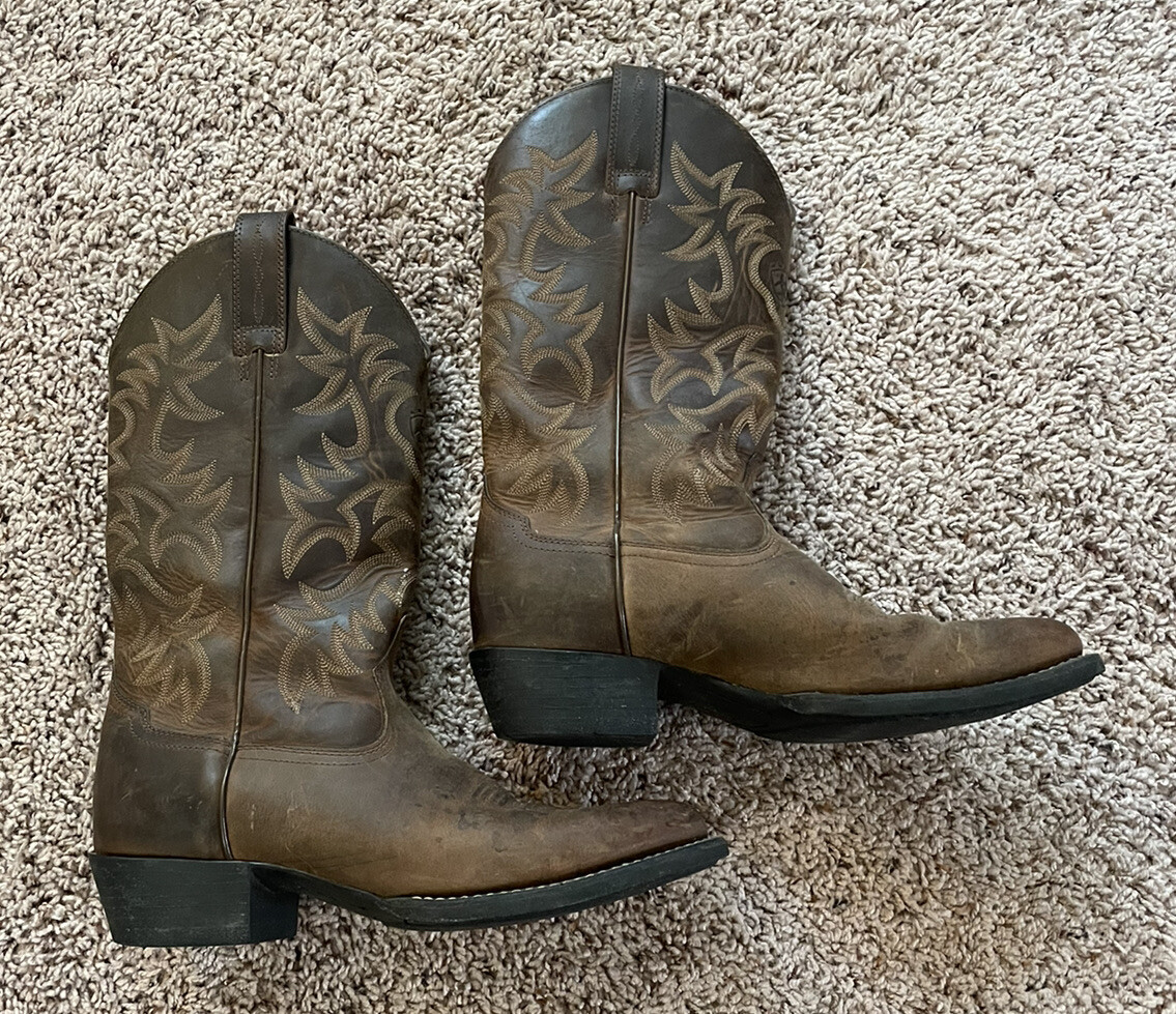 Ariat Boots HERITAGE Brown Leather Mens SZ 8D Cowboy 10002204 Pointed Toe