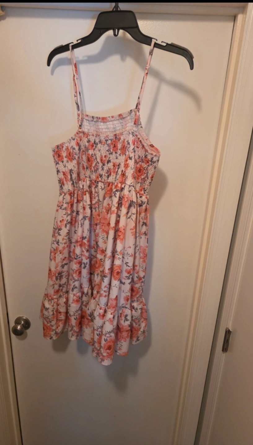 Women’s XL Floral Sundress White Orange Gray Smocked Strappy Square Neck Short