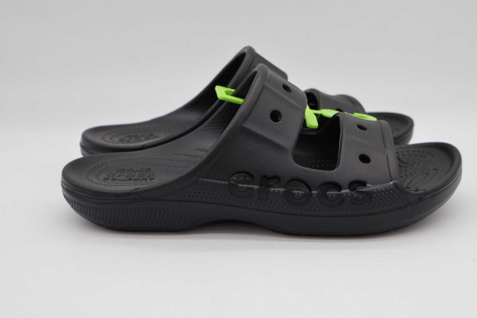 Crocs Sandals Unisex Size M7/W9 Black Baya Slide NWT